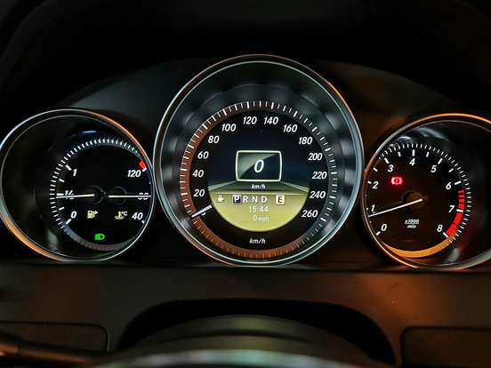 MERCEDES-BENZ-C 180-2012