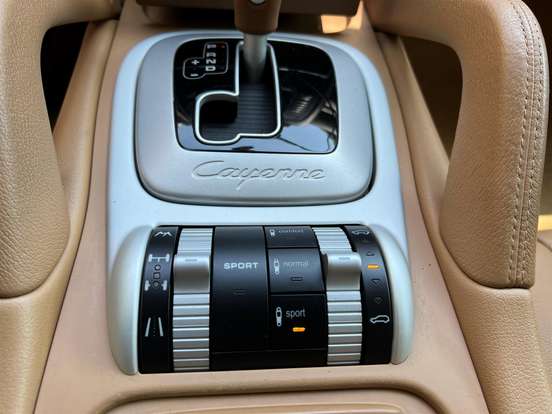 PORSCHE-CAYENNE-2007