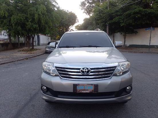 TOYOTA HILUX SW4 2.7 SR 4X2 16V FLEX 4P AUTOMÁTICO