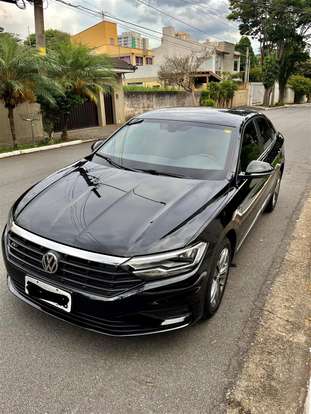 VOLKSWAGEN-JETTA-2018