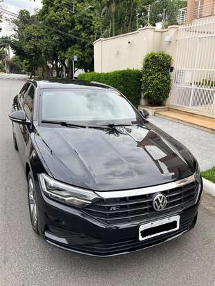 VOLKSWAGEN-JETTA-2018