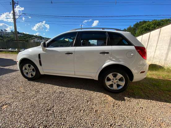 CHEVROLET-CAPTIVA-2014