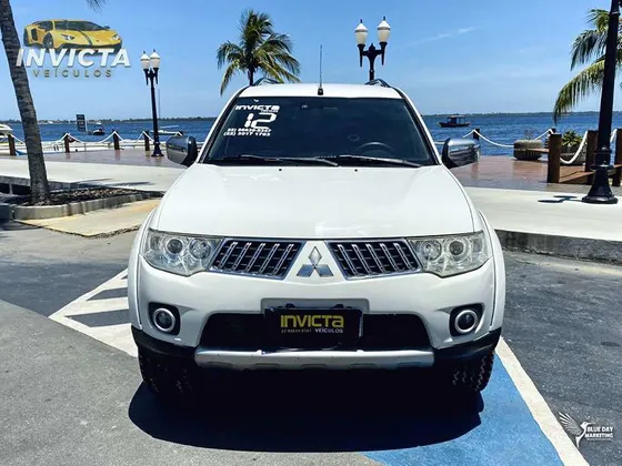 MITSUBISHI PAJERO DAKAR 3.2 HPE 4X4 7 LUGARES 16V TURBO INTERCOOLER DIESEL 4P AUTOMÁTICO