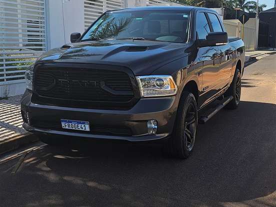 RAM-CLASSIC-5.7 V8 GASOLINA LARAMIE NIGHT EDITION CD 4X4 AUTOMÁTICO RAM-CLASSIC-2022