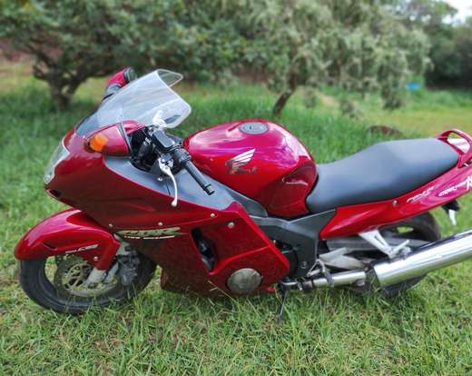 HONDA-CBR 1100XX SUPER BLACKBIRD HONDA-CBR 1100XX SUPER BLACKBIRD-1999
