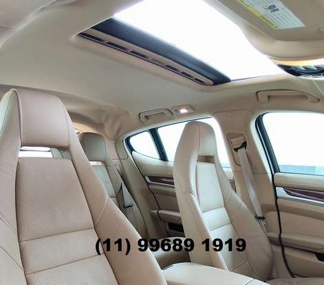 PORSCHE-PANAMERA-2011