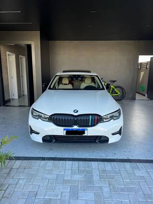 BMW 320i 2.0 16V TURBO GASOLINA SPORT AUTOMÁTICO