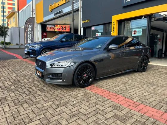 JAGUAR XE 2.0 16V INGENIUM P250 GASOLINA R-SPORT 4P AUTOMÁTICO