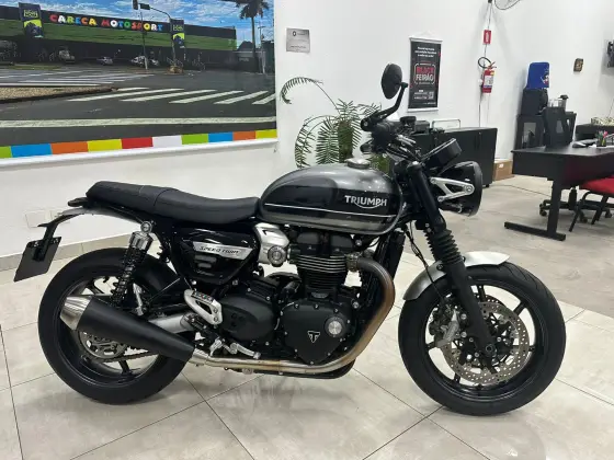 TRIUMPH SPEED TWIN 