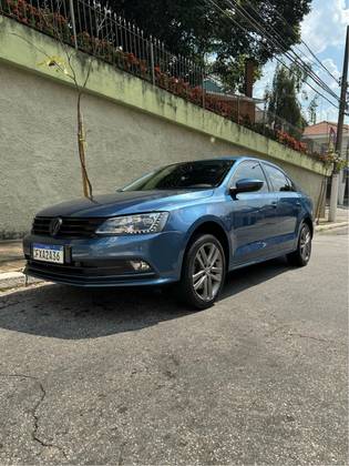 VOLKSWAGEN JETTA 2.0 TSI HIGHLINE 211CV GASOLINA 4P TIPTRONIC