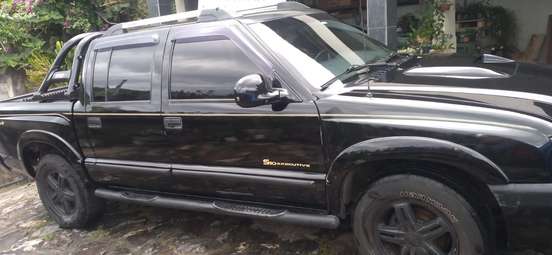 CHEVROLET-S10-2.8 EXECUTIVE 4X4 CD 12V TURBO INTERCOOLER DIESEL 4P MANUAL CHEVROLET-S10-2004