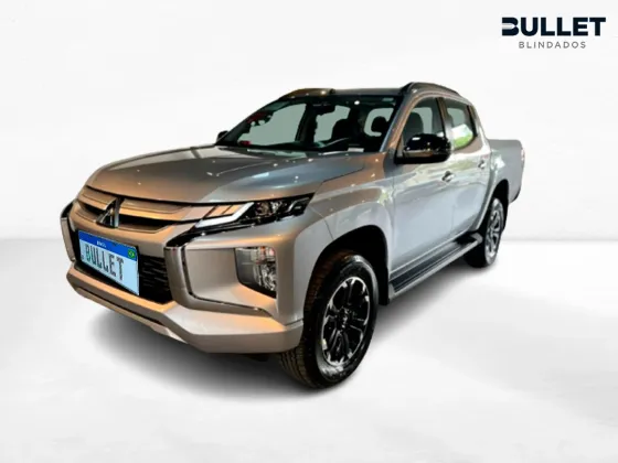 MITSUBISHI L200 TRITON 2.4 16V TURBO DIESEL SPORT HPE CD 4P 4X4 AUTOMÁTICO