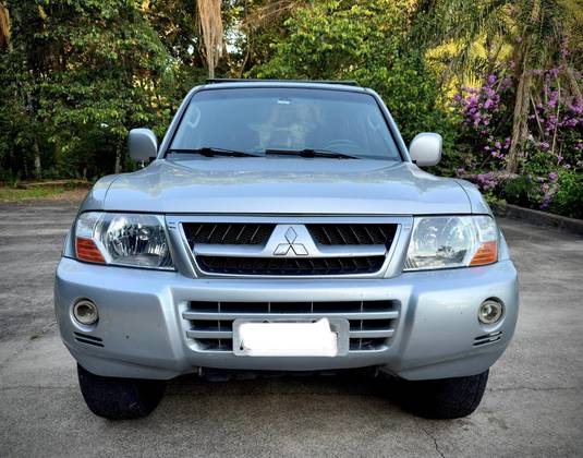 MITSUBISHI PAJERO FULL 3.2 GLS 4X4 16V TURBO INTERCOOLER DIESEL 4P AUTOMÁTICO