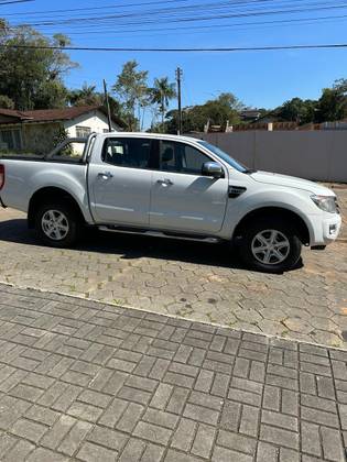 FORD RANGER 2.5 XLT 4X2 CD 16V FLEX 4P MANUAL