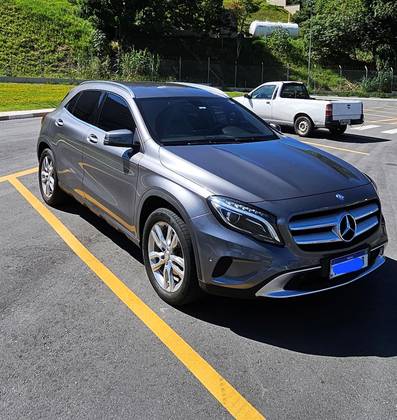 MERCEDES-BENZ GLA 200 1.6 CGI ADVANCE 16V TURBO FLEX 4P AUTOMÁTICO