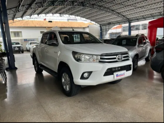 TOYOTA HILUX 2.8 SRV 4X4 CD 16V DIESEL 4P AUTOMÁTICO