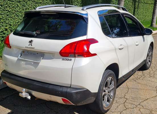 PEUGEOT-2008-2016