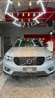 VOLVO-XC40-2019