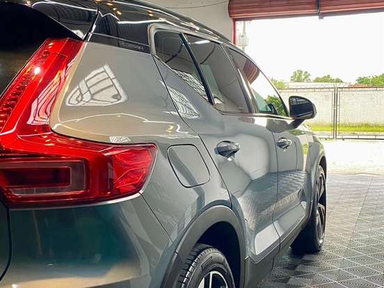 VOLVO-XC40-2.0 T5 GASOLINA R-DESIGN AWD GEARTRONIC VOLVO-XC40-2019