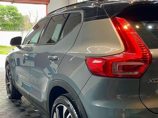 VOLVO-XC40-2.0 T5 GASOLINA R-DESIGN AWD GEARTRONIC VOLVO-XC40-2019