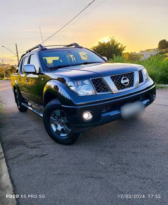 NISSAN FRONTIER 2.5 LE ATTACK 4X4 CD TURBO ELETRONIC DIESEL 4P AUTOMÁTICO