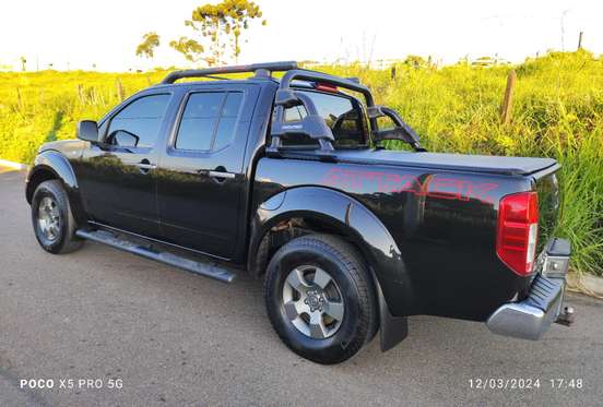 NISSAN-FRONTIER-2.5 LE ATTACK 4X4 CD TURBO ELETRONIC DIESEL 4P AUTOMÁTICO NISSAN-FRONTIER-2013