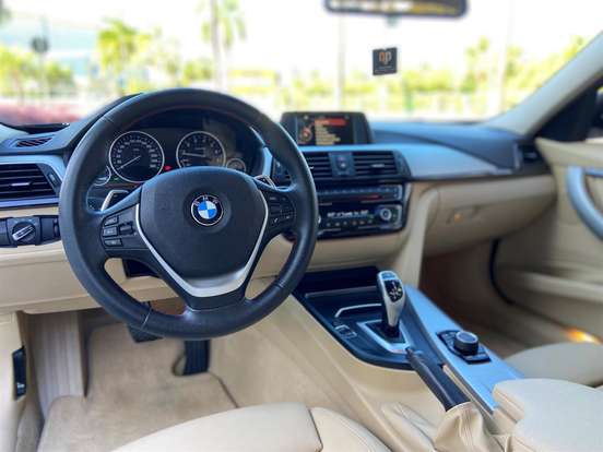 BMW-320i-2.0 SPORT 16V TURBO ACTIVE FLEX 4P AUTOMÁTICO BMW-320i-2016