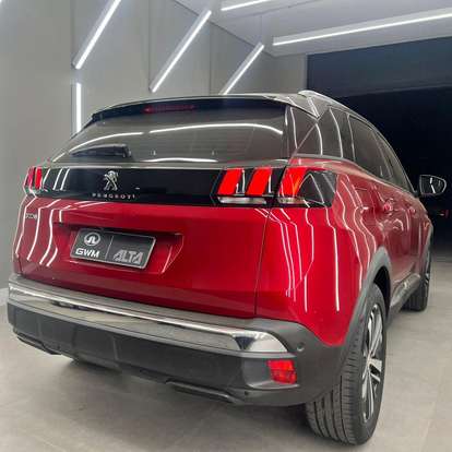 PEUGEOT-3008-2020