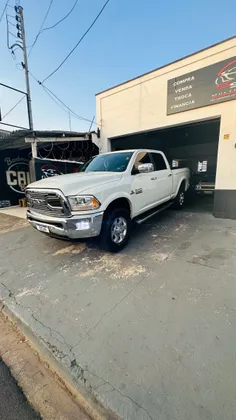 RAM 2500 6.7 LARAMIE 4X4 CD I6 TURBO DIESEL 4P AUTOMÁTICO