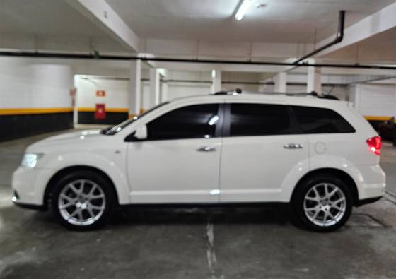 DODGE JOURNEY 3.6 RT V6 GASOLINA 4P AUTOMÁTICO