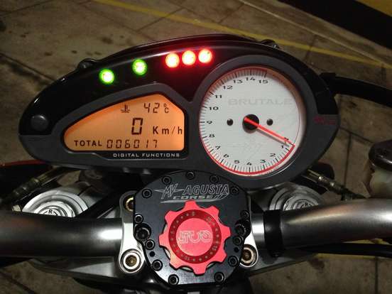 MV AGUSTA-BRUTALE 910S-2007