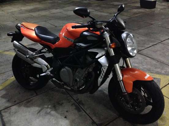 MV AGUSTA-BRUTALE 910S-2007