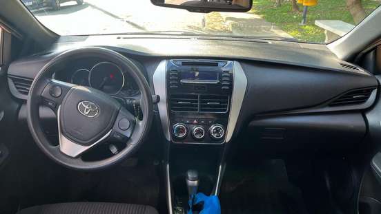 TOYOTA-YARIS-2019