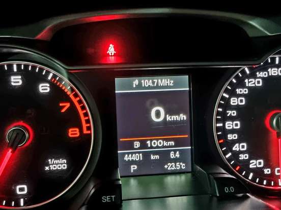 AUDI-A4-1.8 TFSI AMBIENTE GASOLINA 4P MULTITRONIC AUDI-A4-2015