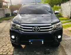 TOYOTA HILUX 2.8 SRX 4X4 CD 16V DIESEL 4P AUTOMÁTICO TOYOTA HILUX 2.8 SRX 4X4 CD 16V DIESEL 4P AUTOMÁTICO