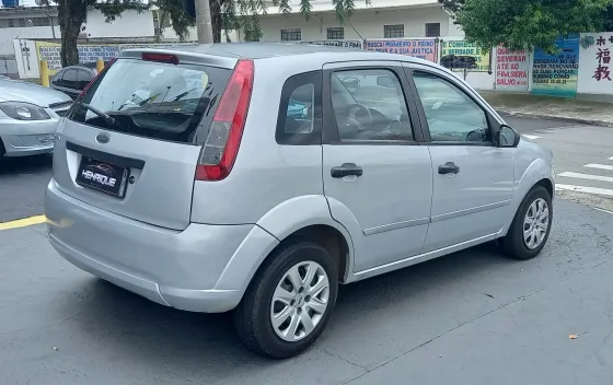 FORD FIESTA 1.0 MPI PERSONNALITÉ 8V FLEX 4P MANUAL