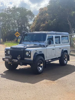 LAND ROVER DEFENDER 2.4 LIMITED EDITION 110 SVX 4X4 TURBO DIESEL 4P MANUAL