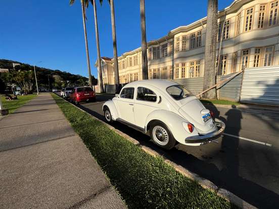 VOLKSWAGEN-FUSCA-1982