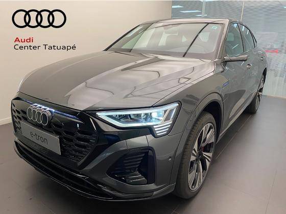 AUDI Q8 E-TRON 55 ELÉTRICO SPORTBACK PERFORMANCE BLACK QUATTRO