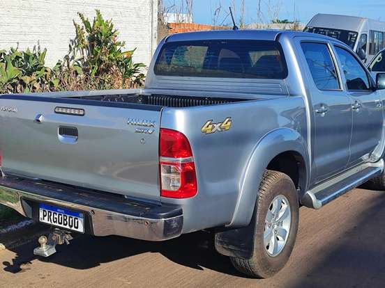 TOYOTA-HILUX-2.7 SRV 4X4 CD 16V FLEX 4P AUTOMÁTICO TOYOTA-HILUX-2015