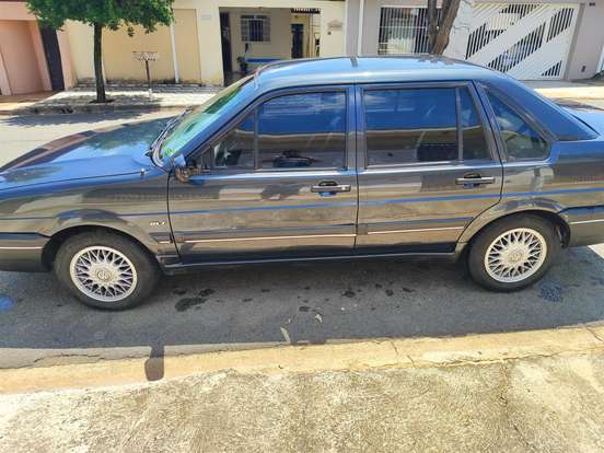 VOLKSWAGEN-SANTANA-2.0 GLS 8V GASOLINA 4P AUTOMÁTICO VOLKSWAGEN-SANTANA-1992