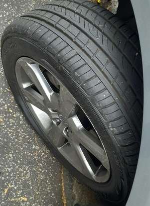 VOLVO-XC60-2012