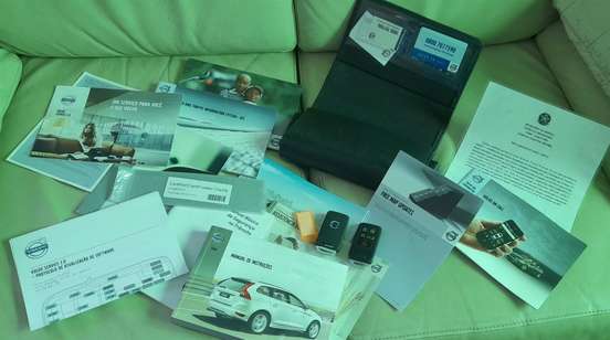 VOLVO-XC60-2012