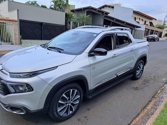 FIAT TORO 2.0 16V TURBO DIESEL VOLCANO 4WD AT9