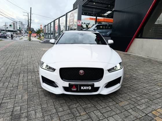 JAGUAR XE 2.0 16V INGENIUM P200 GASOLINA R-SPORT 4P AUTOMÁTICO