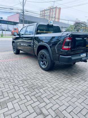 RAM-1500-5.7 V8 GASOLINA REBEL CD 4X4 AUTOMÁTICO RAM-1500-2021
