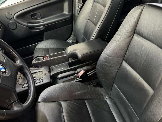 BMW-328i-2.8 SEDAN 24V GASOLINA 4P AUTOMÁTICO BMW-328i-1996