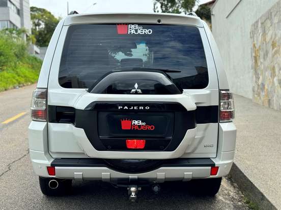MITSUBISHI-PAJERO FULL-2015
