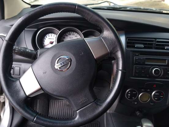NISSAN-LIVINA-2014