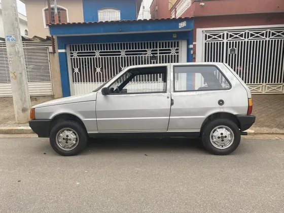 FIAT UNO 1.0 MILLE 8V GASOLINA 2P MANUAL